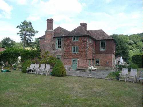 Historic Chalk Valley rural farm, M271
