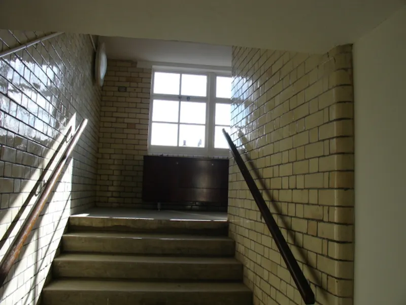 Staircase at Waterloo penthouse in old school , F980 (photo 2)