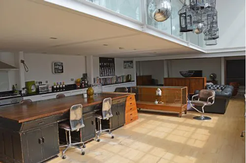 Waterloo penthouse in old school , F980