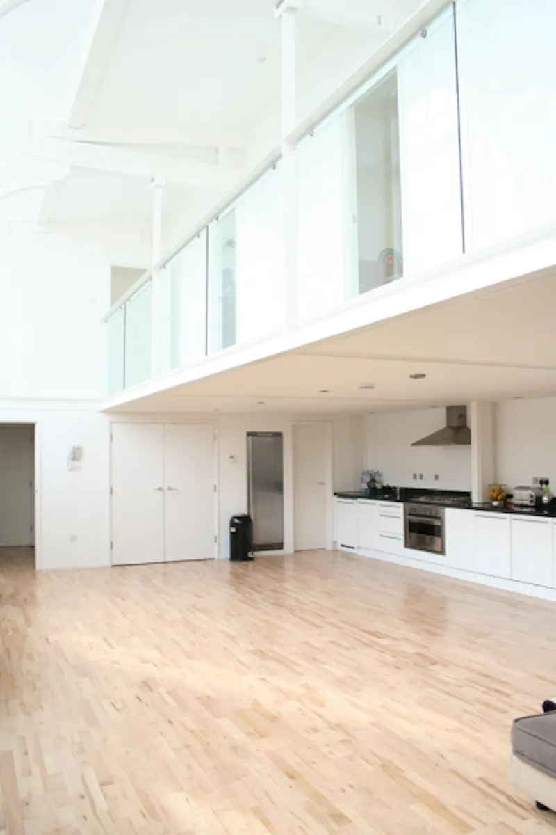 Mezzanine at Waterloo penthouse in old school , F980 (photo 13)