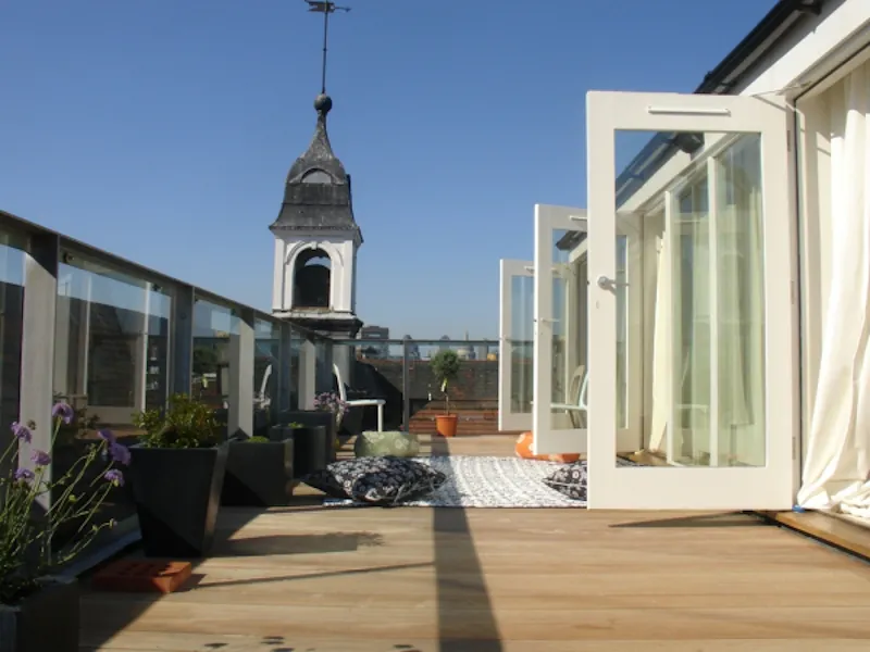 French doors at Waterloo penthouse in old school , F980 (photo 26)