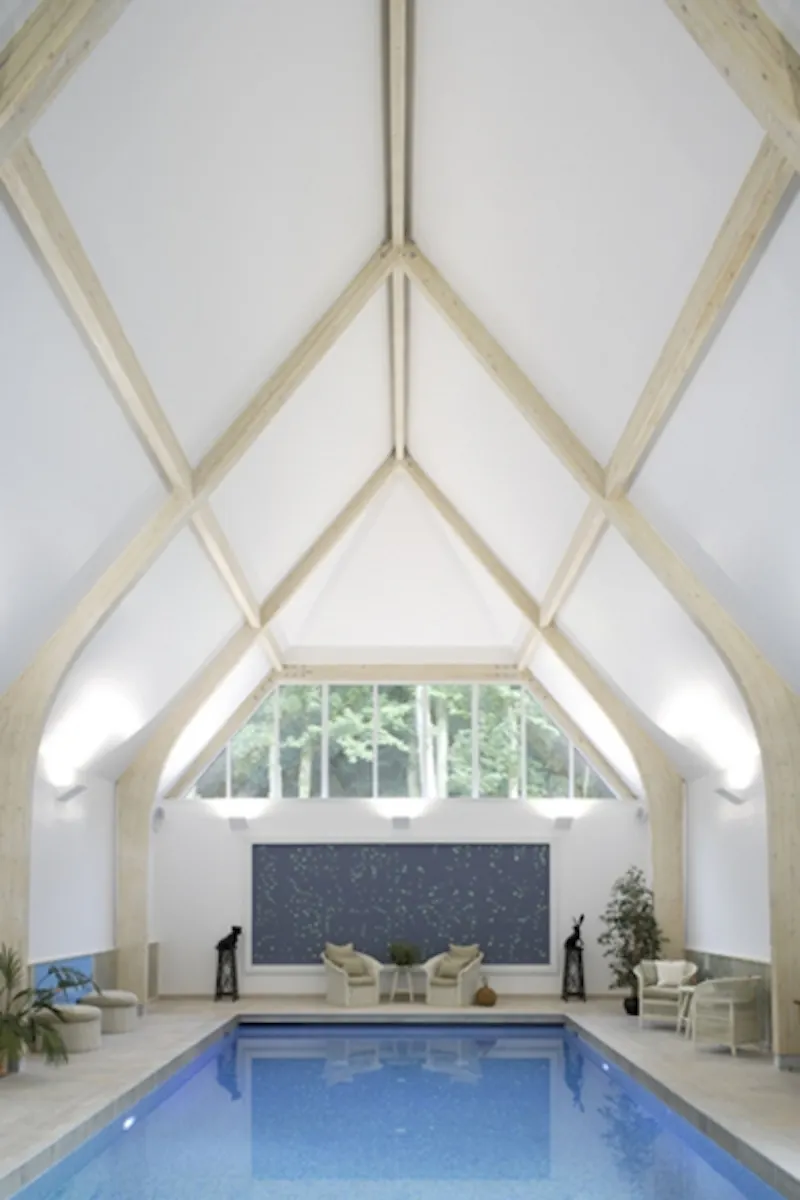 Swimming pool - indoor at Film location D2039 in Hampshire (photo 26)