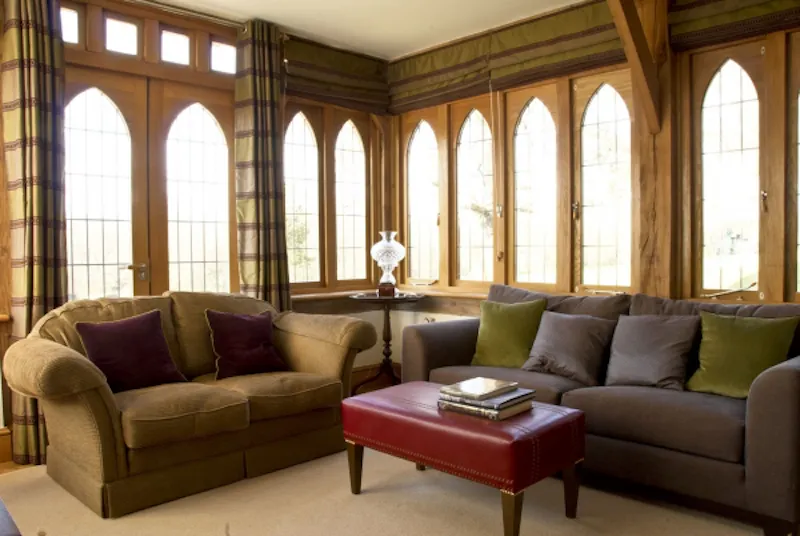 Living Room at Film location D2040 in Essex (photo 4)
