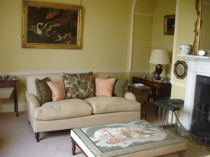 Living Room at Georgian grange in York, A1238 (photo 3)