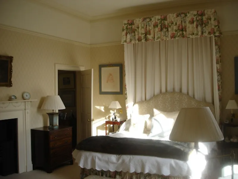 Bedroom at Georgian grange in York, A1238 (photo 9)