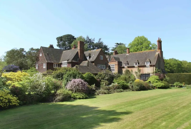 Garden at Lutyens house in Newbury. , E20 (photo 4)