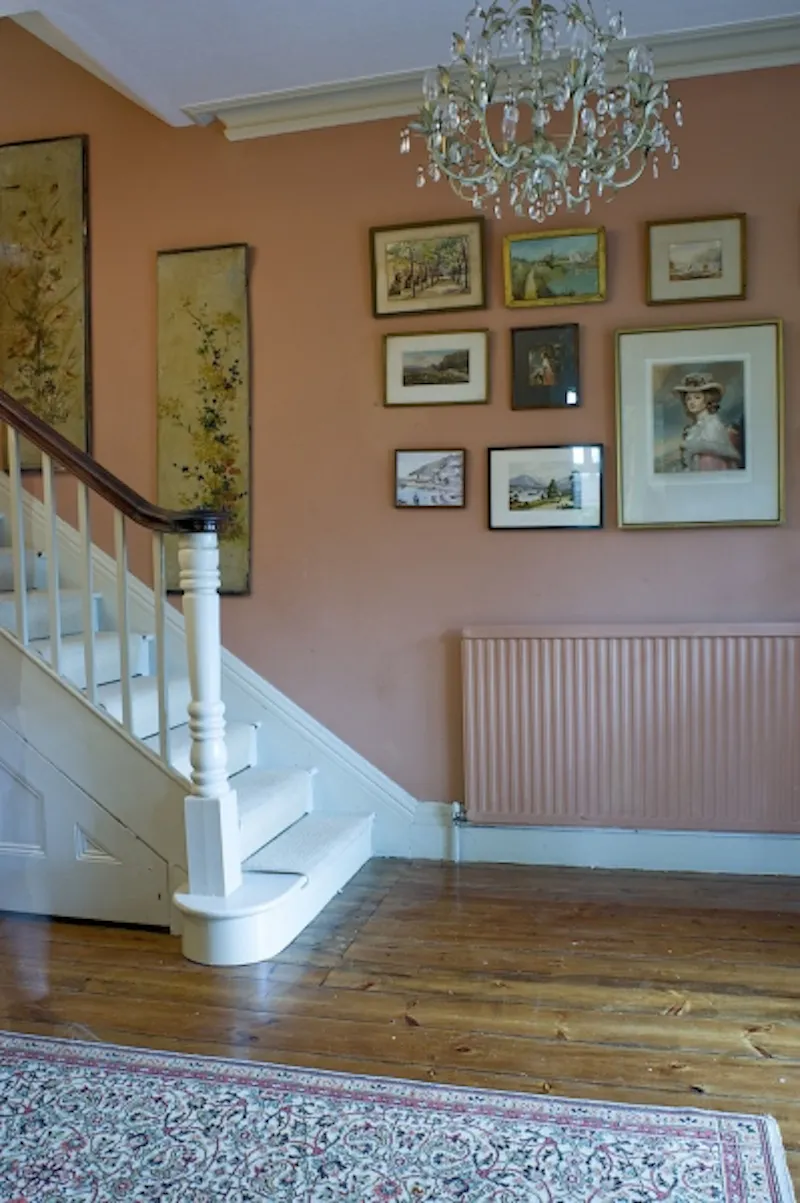 Staircase at Film location E337 in West Sussex (photo 4)