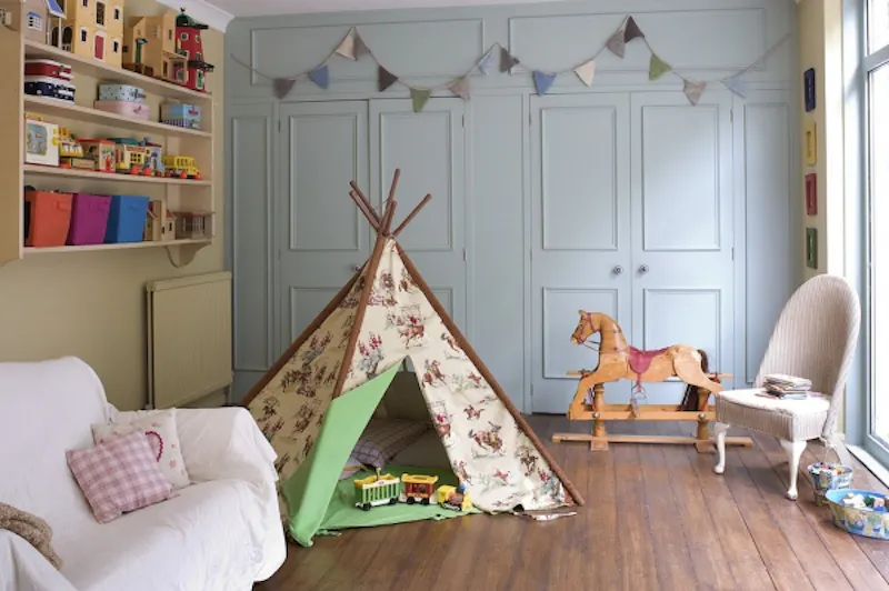 Bedroom - child's at Film location E337 in West Sussex (photo 17)