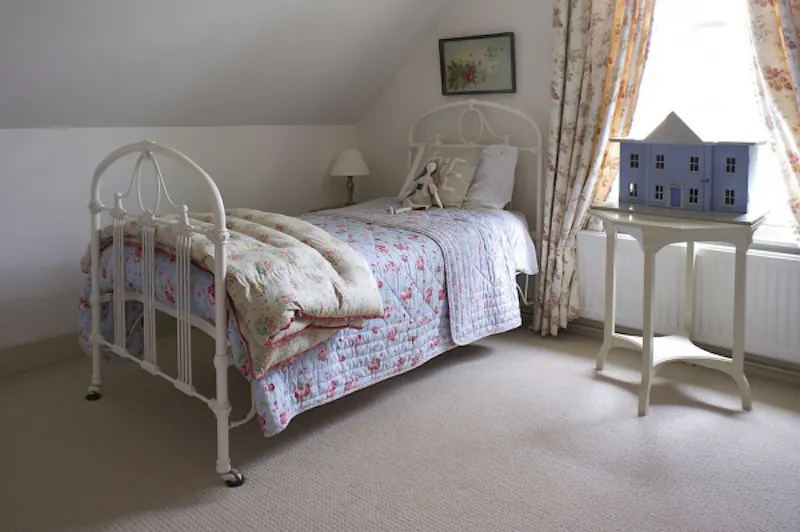 Film location E337 in West Sussex (photo 28)