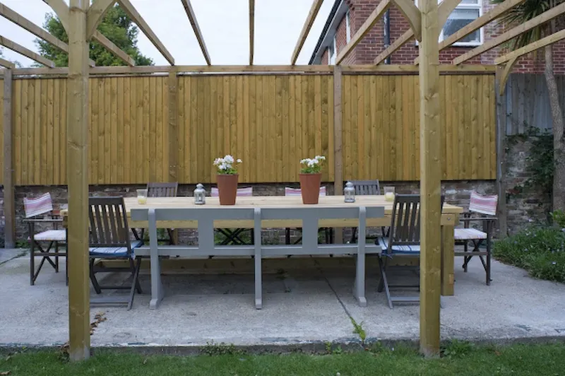 Terrace/Patio at Film location E337 in West Sussex (photo 36)
