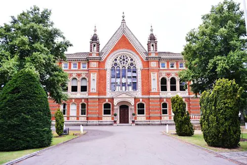 Traditional public school, J008