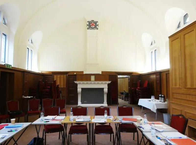 Traditional public school, J008 (photo 60)