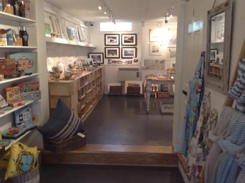 Film location SHOP32 in Cornwall (photo 8)