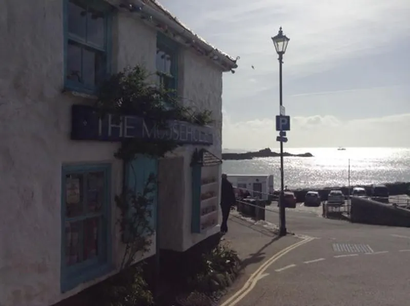 Film location SHOP32 in Cornwall (photo 11)