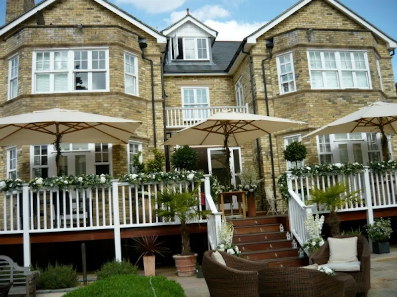 Film location D2044 in Surrey (photo 13)