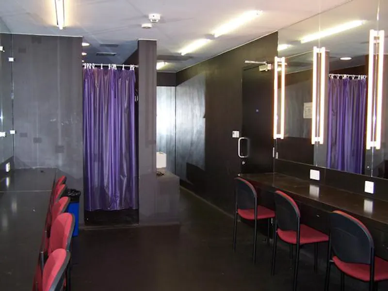 Modern Greenwich dance complex, V146 (photo 33)