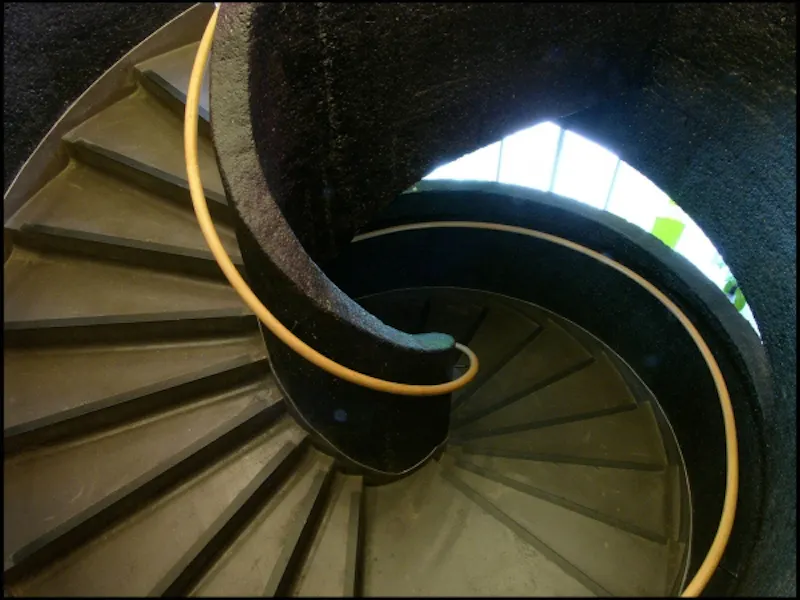 Staircase at Modern Greenwich dance complex, V146 (photo 44)