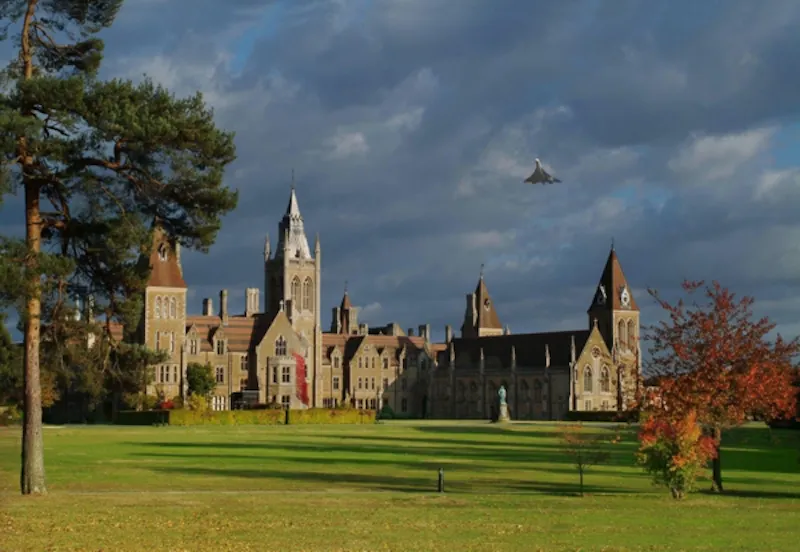 Film location J4 in Surrey (photo 11)