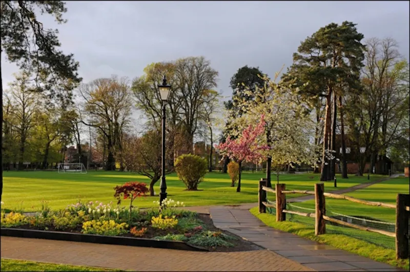 Film location J4 in Surrey (photo 14)