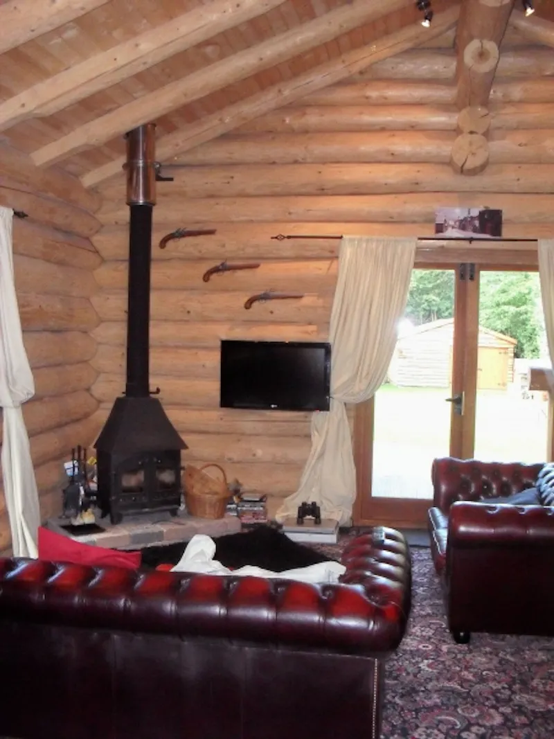 Living Room at Film location C802 in Kent (photo 3)