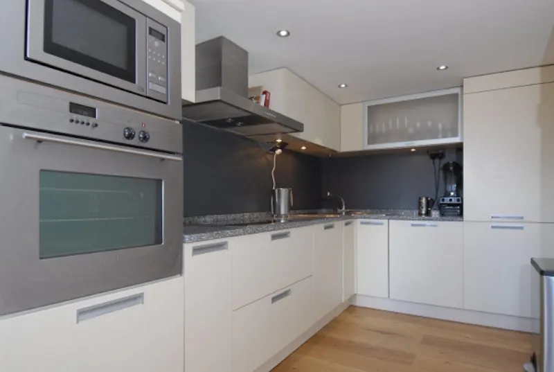 Clapham mezzanine apartment, F982 (photo 9)