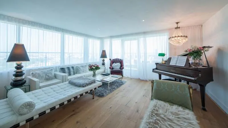 Piano at Surrey Quays penthouse, K279 (photo 2)