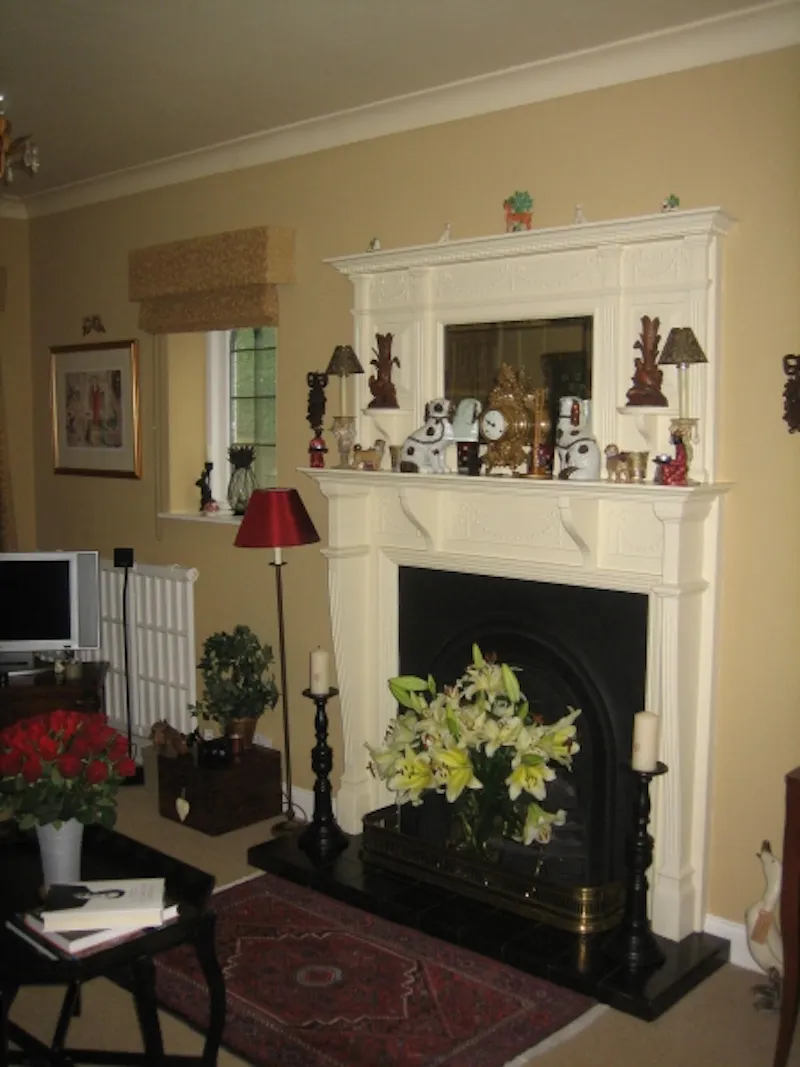 Fireplace at Film location D2046 in Kent (photo 6)