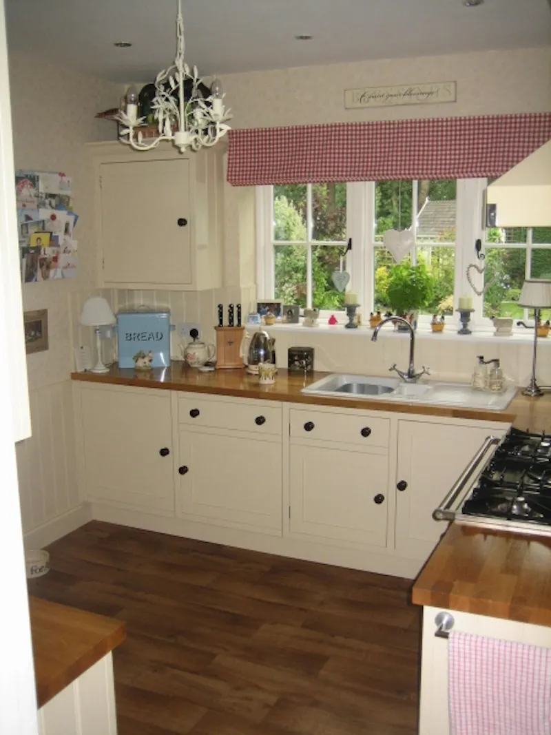 Film location D2046 in Kent (photo 9)