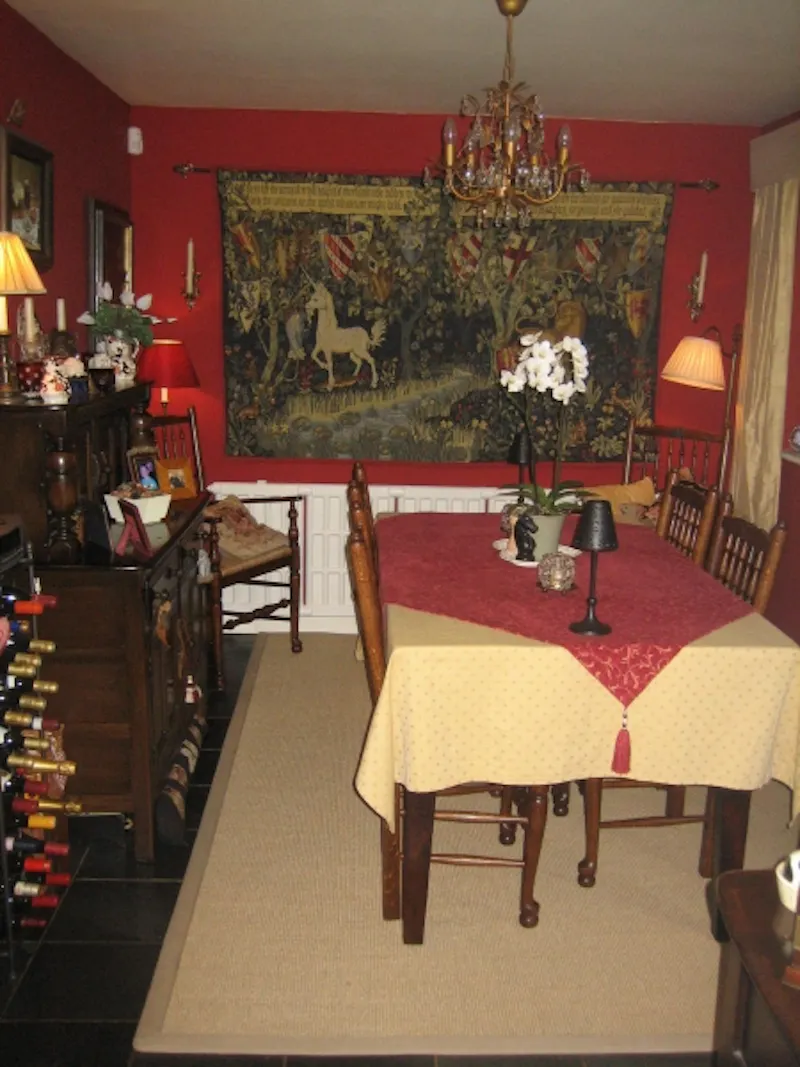 Dining room at Film location D2046 in Kent (photo 11)