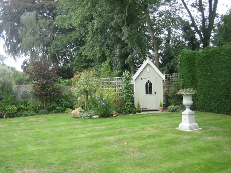 Shed at Film location D2046 in Kent (photo 40)