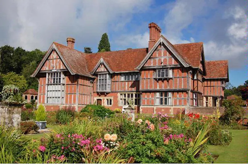 Salisbury Tudor manor house, M272 (photo 2)