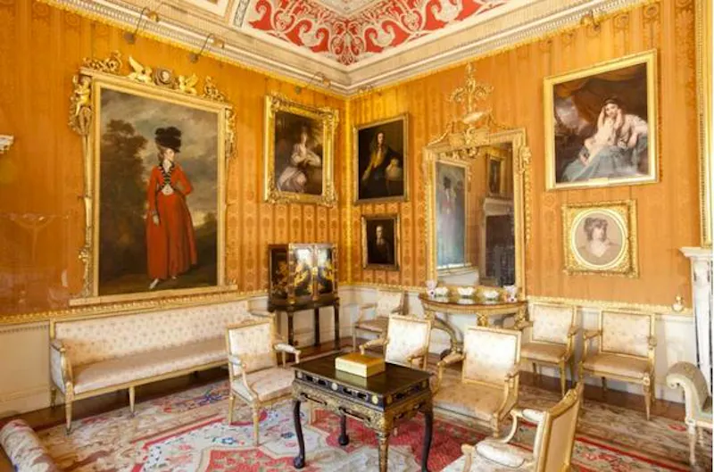 Drawing room at Leeds Country Estate , A217 (photo 9)