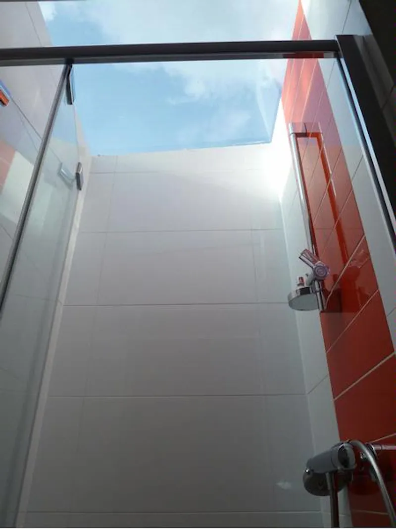 Shower at Modernist Farnham pavilion, D2050 (photo 16)
