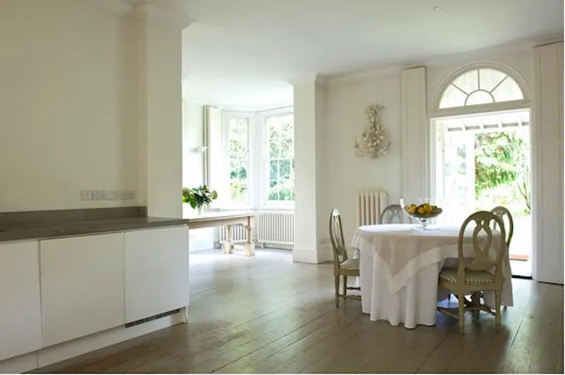 Kitchen at Stills townhouse in Enfield, A1246 (photo 15)