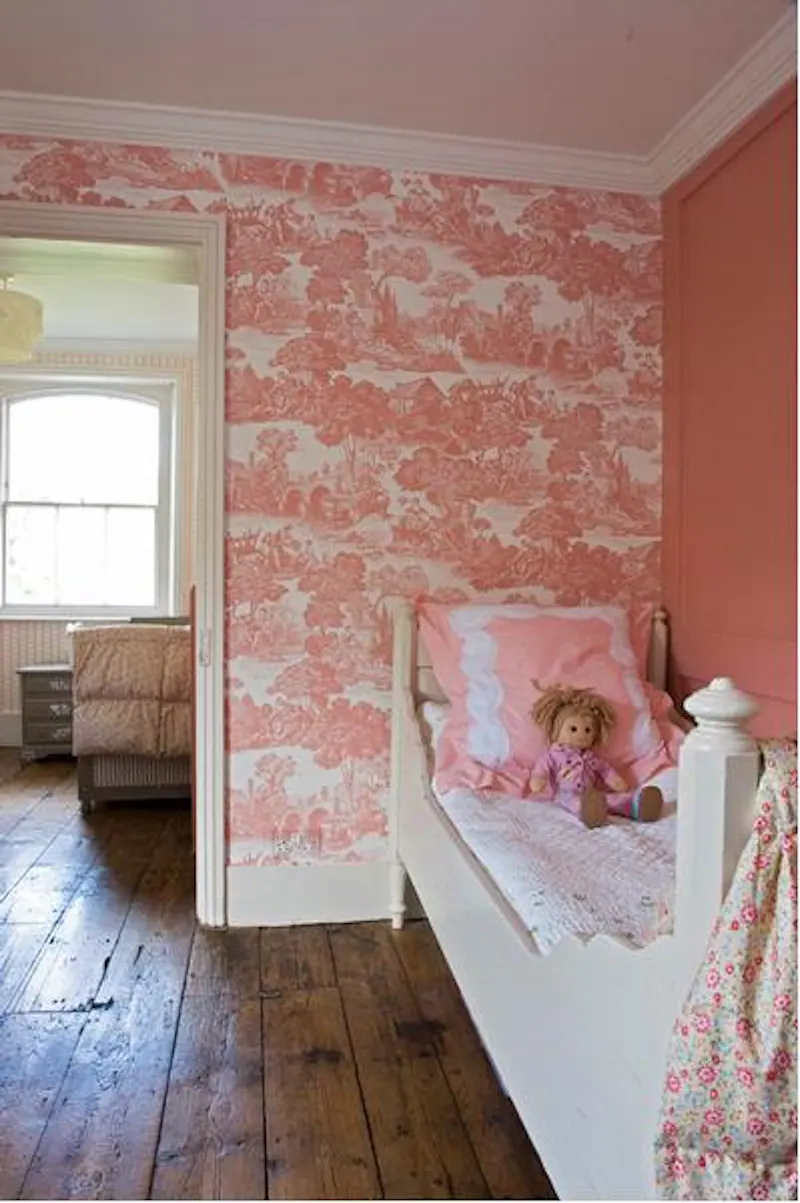 Wallpaper at Stills townhouse in Enfield, A1246 (photo 31)