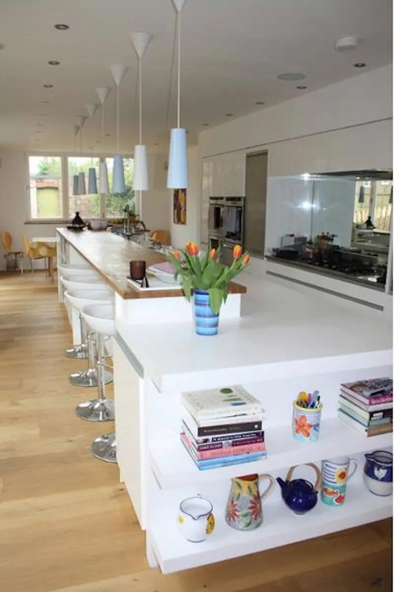 Kitchen island at Big and Beautiful in Bedford, B1539 (photo 7)