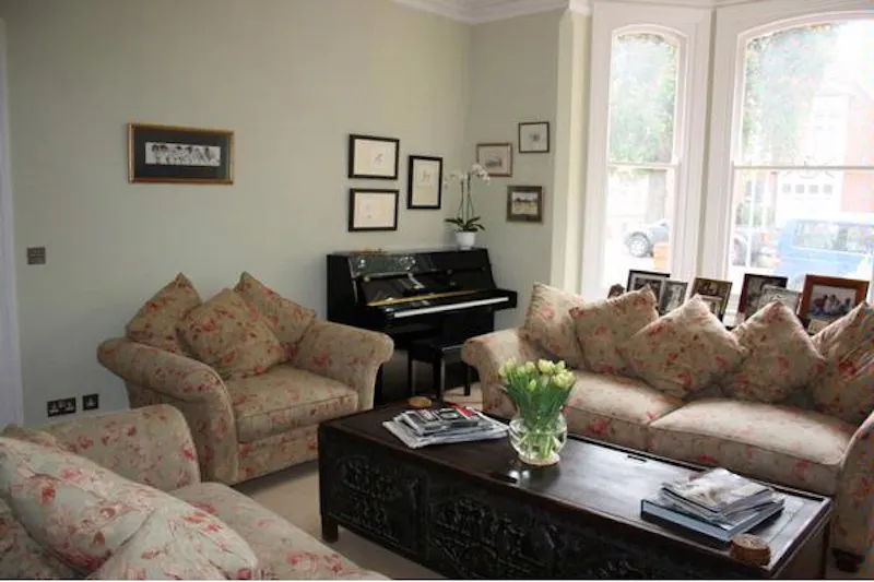 Living Room at Big and Beautiful in Bedford, B1539 (photo 9)