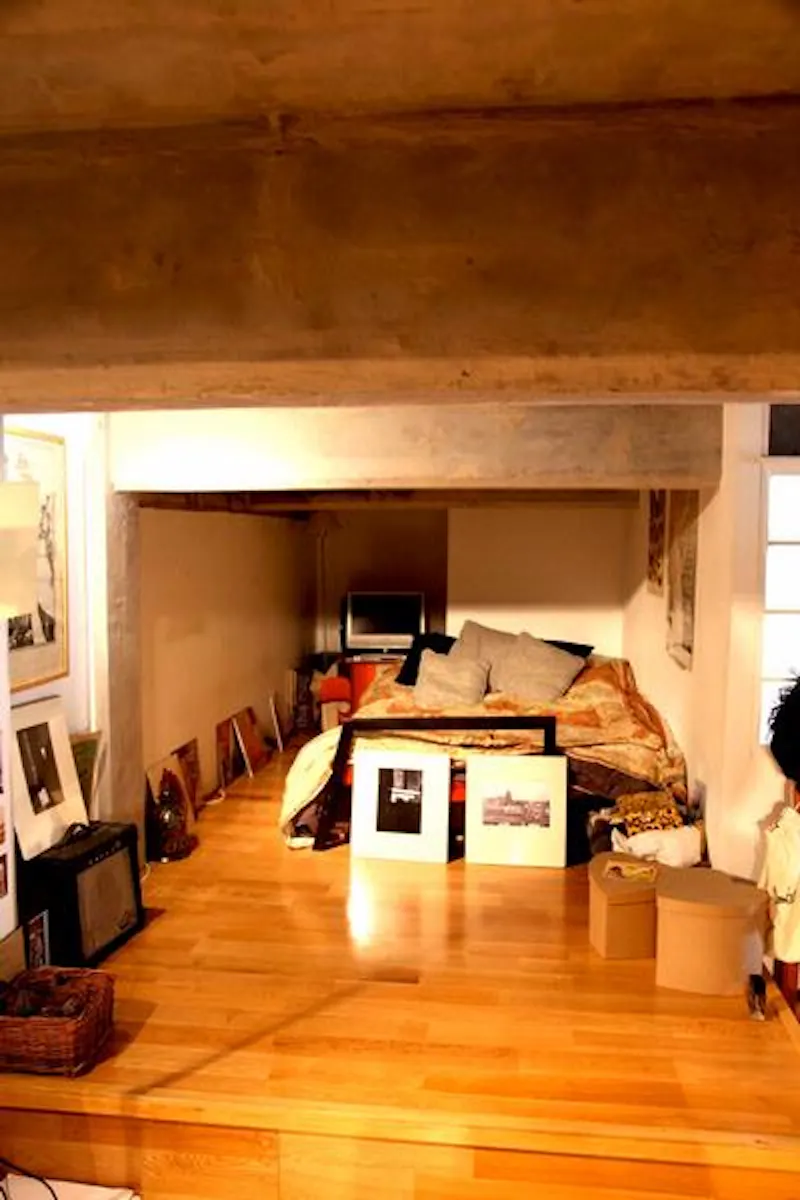 Beams at Bohemian Clapton loft, F983 (photo 8)