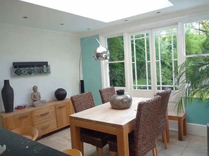 Dining room at Winchmore Hill Victorian house, B1540 (photo 3)