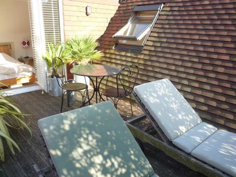 Roof terrace at Winchmore Hill Victorian house, B1540 (photo 30)
