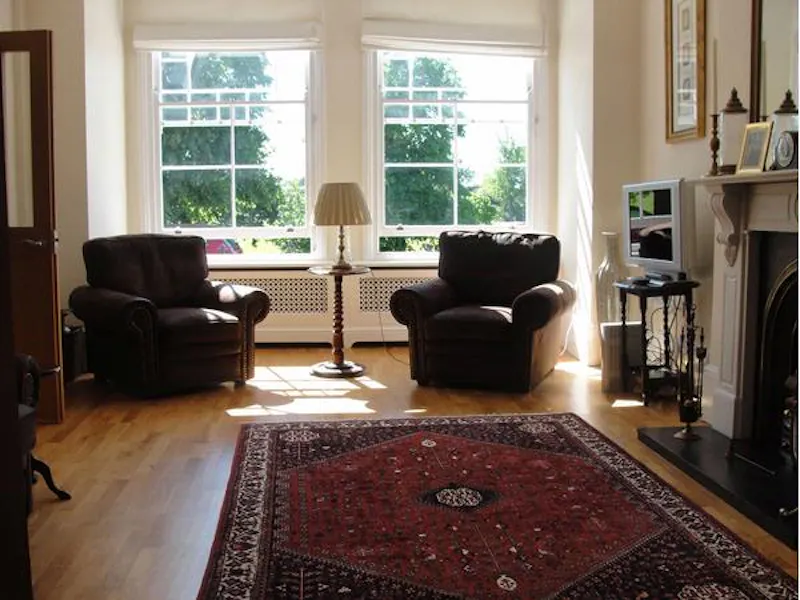 Living Room at Film location E343 in London (photo 4)