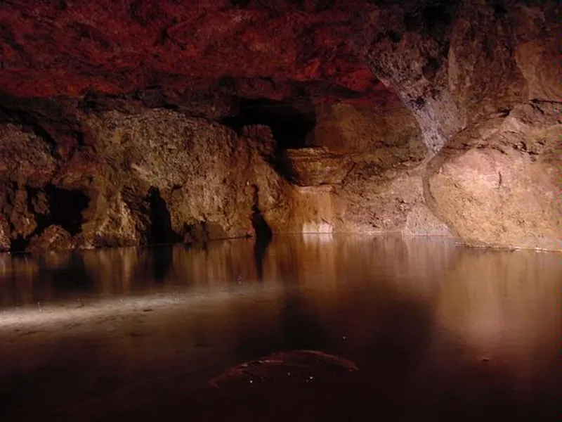 Natural cave system and mine, W151 (photo 1)
