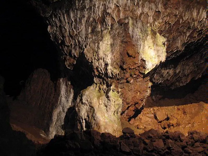 Natural cave system and mine, W151 (photo 3)