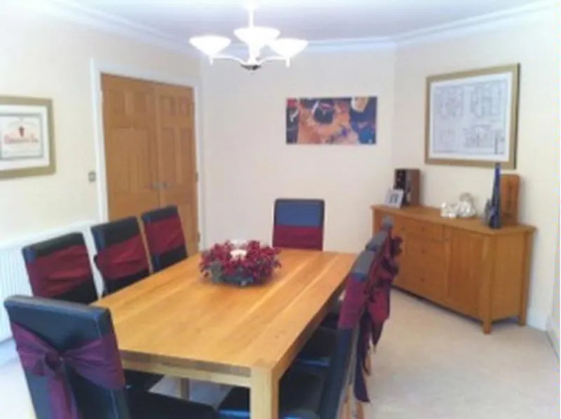 Dining room at Film location D2055 in Cheshire (photo 11)