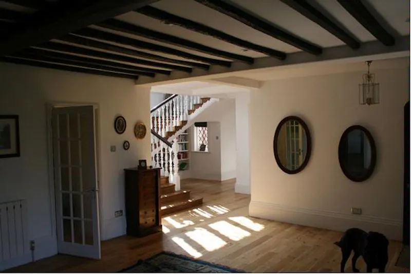 Entrance hall at Elizabethan mansion near Hertford, H116 (photo 3)