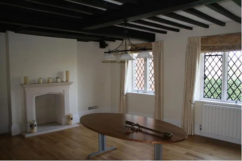 Fireplace at Elizabethan mansion near Hertford, H116 (photo 14)