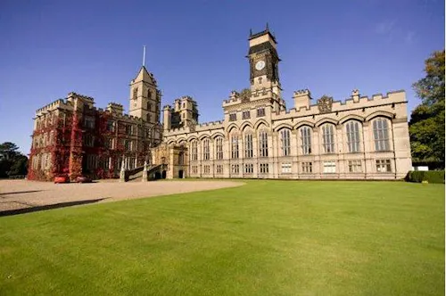 Victorian Gothic estate in Snaith, G277