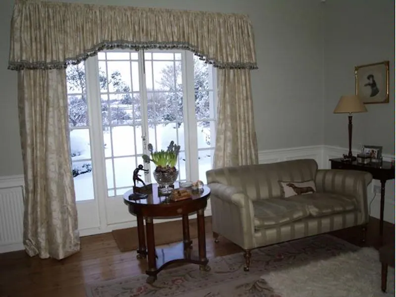 Living Room at Rural house in Woodstock, A1256 (photo 10)
