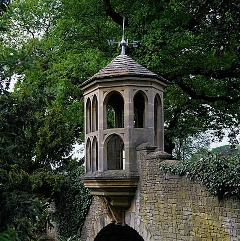 Scenic 16th century park in Woking, A523 (photo 15)