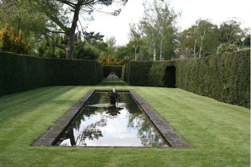 Pond at Scenic 16th century park in Woking, A523 (photo 36)